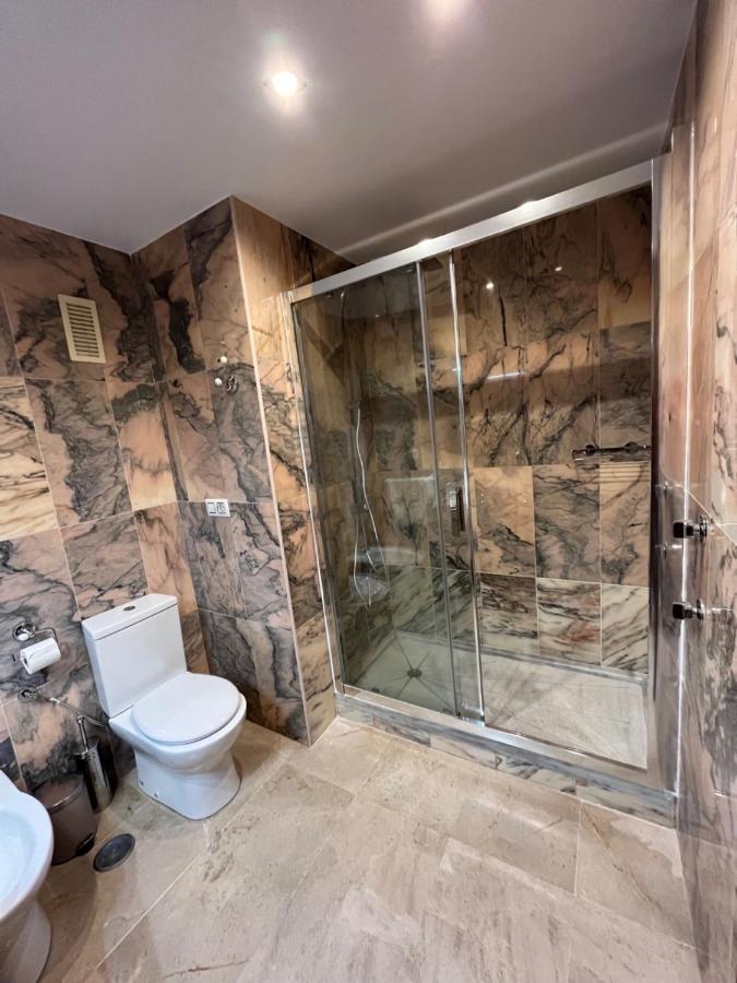 סביליה Amador Apartamento Familiar Centro Parking Amador De Los Rios מראה חיצוני תמונה